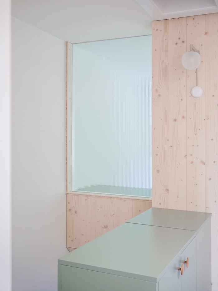 samuel-metraux-architektur-2024-umbau-refh-worb-73.jpg